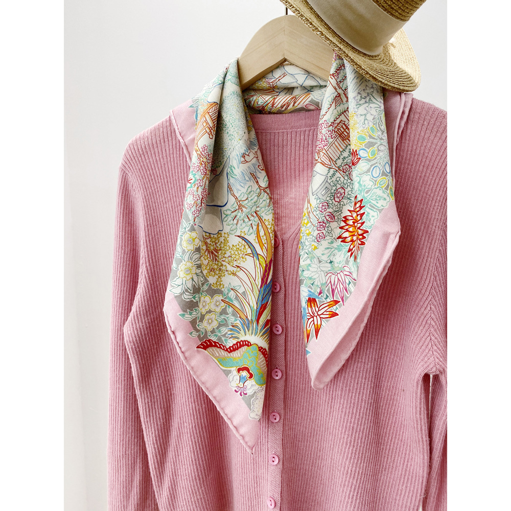 مزدوج الوجه وشاح المرأة شالات  - مراجعة Winter Clothing Hong Kong وسعره